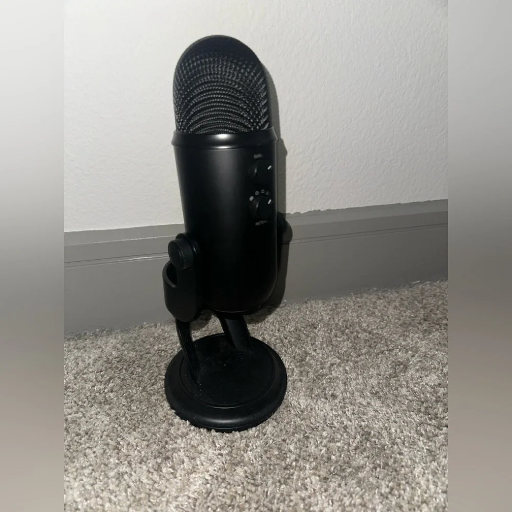 Yeti Black USB Microphone